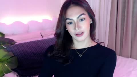Snapshot of venus_sunrise07xx chatting on 07.25.26 Venus Sunrise Bombshell online show from 07.25.26