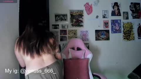 Snapshot of venussx_x chatting on 10.16.25   Venus  MY BDAY 29 SEPT online show from 10.16.25