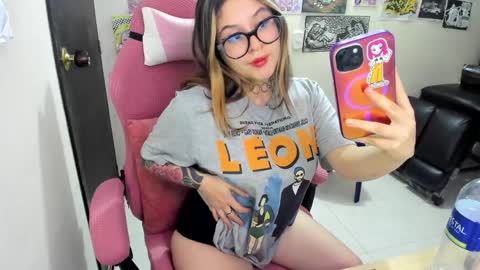 Snapshot of venussx_x chatting on 04.07.26 Venus MY BDAY 29 SEPT online show from 04.07.26