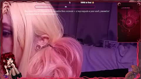 Snapshot of venustrappedflies chatting on 11.09.25 Venus 3 online show from 11.09.25