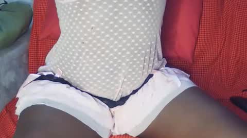 Snapshot of vera_bliss21 chatting on 10.14.25 vera_bliss21 online show from 10.14.25