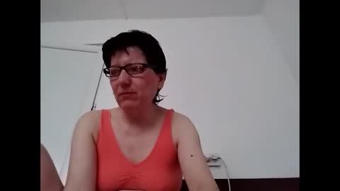 Snapshot of vera_elle chatting on 04.30.26 Vera online show from 04.30.26