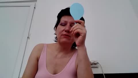Snapshot of vera_elle chatting on 05.15.26 Vera online show from 05.15.26