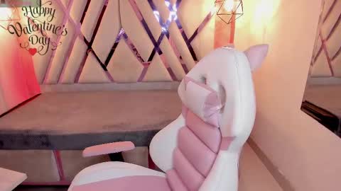 Snapshot of verabest chatting on 02.14.25 Domelipa online show from 02.14.25