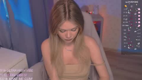 Snapshot of veronaaura chatting on 09.15.25 Tiffany online show from 09.15.25