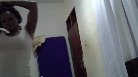 Snapshot of veronica771860 chatting on 11.30.25 veronica771860 online show from 11.30.25