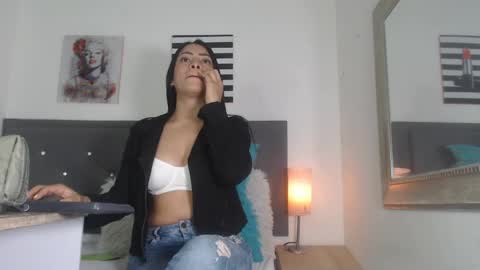 Snapshot of veronica_santanaa chatting on 05.04.26 Veronica online show from 05.04.26