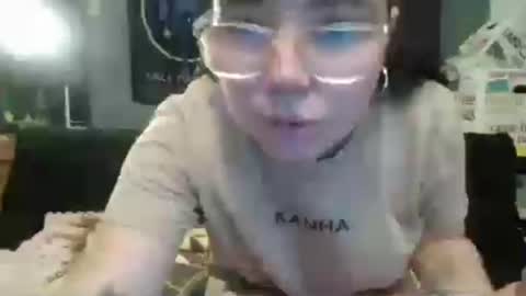 Snapshot of veronicalovestofuck chatting on 07.23.26 veronica online show from 07.23.26