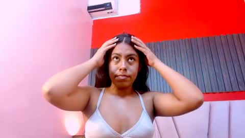 Snapshot of veronicarobles chatting on 06.10.26 Veronica Robles online show from 06.10.26