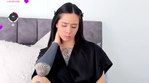 VeronicaTonu online show from 02.23.25