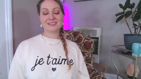 Snapshot of veronicawest chatting on 03.09.25 Veronica Weston online show from 03.09.25