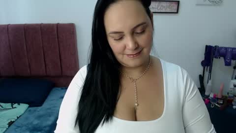 Snapshot of veroniicabbw_ chatting on 06.22.26 veroniicabbw_ online show from 06.22.26