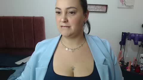 Snapshot of veroniicabbw_ chatting on 08.03.26 veroniicabbw_ online show from 08.03.26