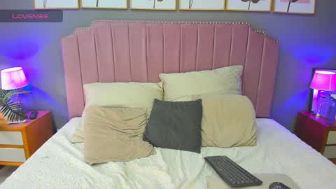 Veronica  online show from 01.09.25