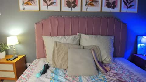 Veronica  online show from 03.12.25