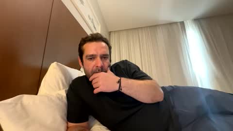 versatilebi7 online show from 01.10.26