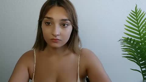 Snapshot of veryveryshygirl chatting on 07.03.26 Ana online show from 07.03.26