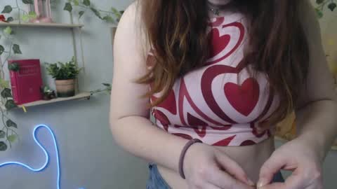 veryveryvery_shy online show from 04.10.26