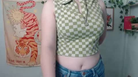veryveryvery_shy online show from 07.28.26