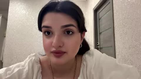 Snapshot of vestaigwe chatting on 07.26.26 Izzabel online show from 07.26.26