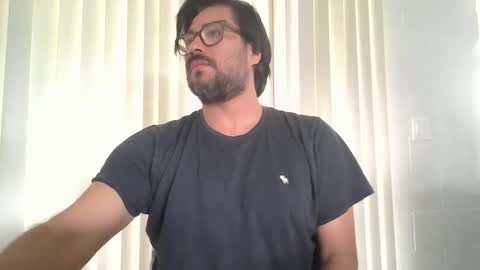 vesturelove online show from 10.14.25