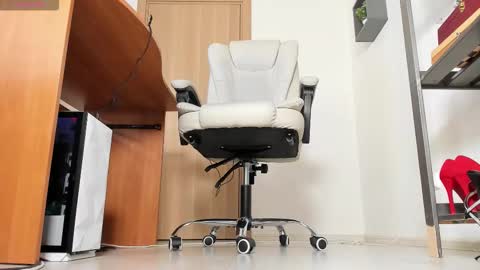 Snapshot of vi_vikkk chatting on 09.30.25 VIKA online show from 09.30.25