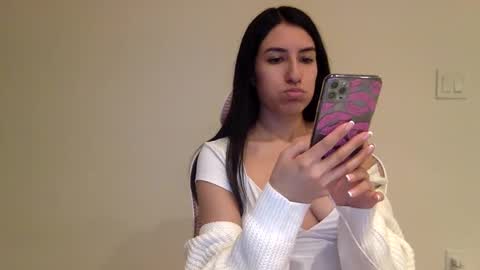 Snapshot of vibingwithchloe chatting on 01.07.25 chloe online show from 01.07.25