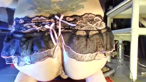 Snapshot of vibranda chatting on 03.11.26 V I B R A N D A online show from 03.11.26