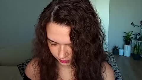Snapshot of vicki_queen chatting on 06.30.26 Lina online show from 06.30.26