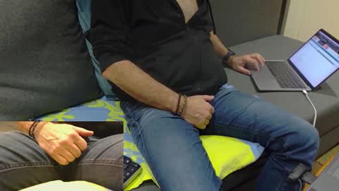 Snapshot of vickingthor chatting on 02.03.25 Vicking online show from 02.03.25