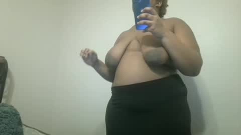 Snapshot of vickiryder56 chatting on 12.16.25 vickiryder56 online show from 12.16.25