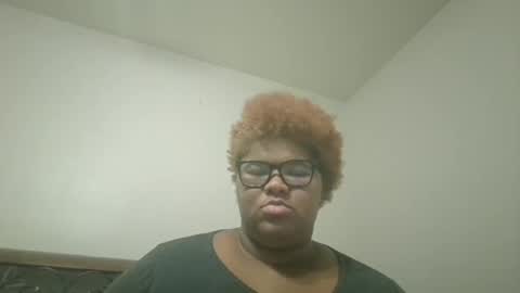 Snapshot of vickiryder56 chatting on 12.19.25 vickiryder56 online show from 12.19.25