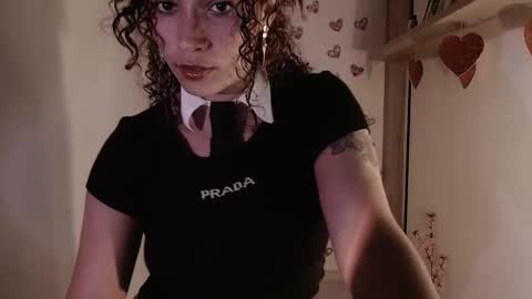 Snapshot of vicky_crazy chatting on 02.24.25 Vicky online show from 02.24.25