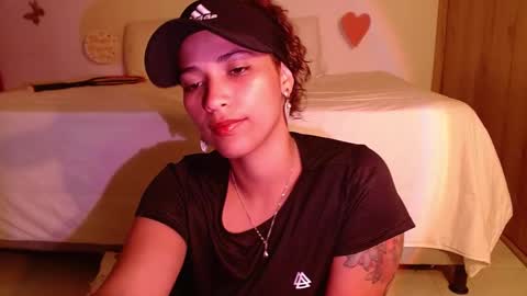 Snapshot of vicky_crazy chatting on 02.25.25 Vicky online show from 02.25.25