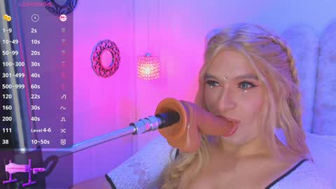        online show from 02.02.25