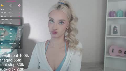Snapshot of vickyfuckingdoll chatting on 03.13.26 vickyfuckingdoll online show from 03.13.26