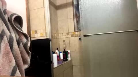 vicrobertson595 online show from 04.17.26