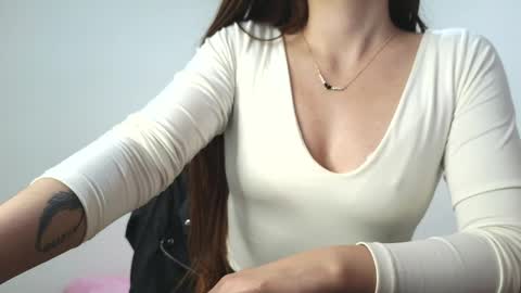 Victoria  online show from 04.12.26