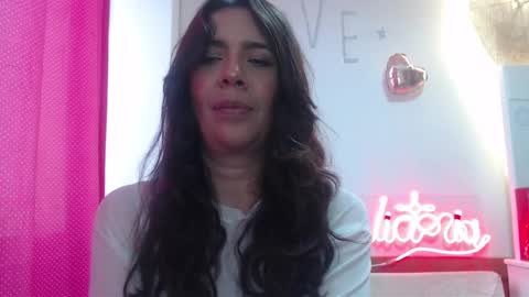 Snapshot of victoria25_meester chatting on 03.08.25 Hi guys Im victoria Be the one who can control me in PVT online show from 03.08.25