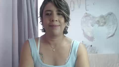 Snapshot of victoria25_meester chatting on 09.23.25 Hi guys Im victoria Be the one who can control me in PVT online show from 09.23.25