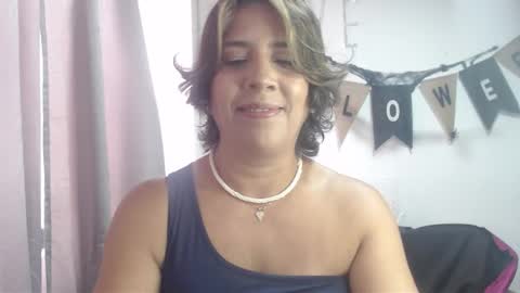 Snapshot of victoria25_meester chatting on 10.16.25 Hi guys Im victoria Be the one who can control me in PVT online show from 10.16.25