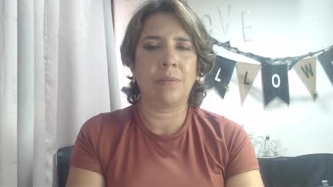Snapshot of victoria25_meester chatting on 10.20.25 Hi guys Im victoria Be the one who can control me in PVT online show from 10.20.25
