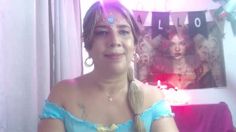 Hi guys   Im victoria  Be the one who can control me in PVT online show from 10.28.25