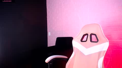 victoria_1126 online show from 04.25.26