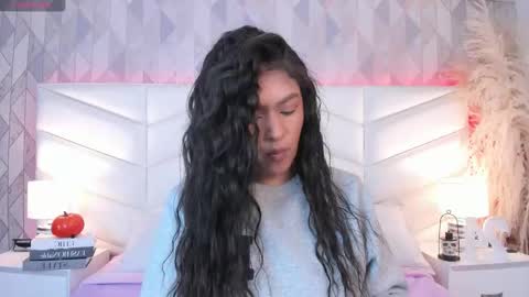 Snapshot of victoria___jonnes chatting on 10.06.25 victoria___jonnes online show from 10.06.25