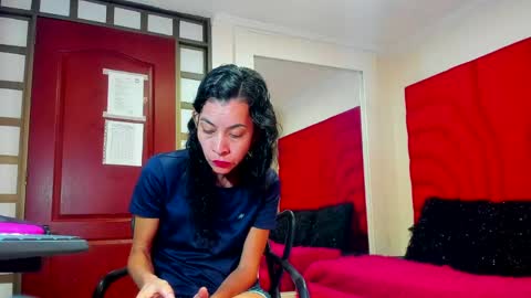 Victoria  grey  online show from 05.26.26