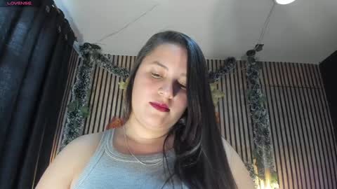Snapshot of victoria__ponce chatting on 01.03.25 victorira online show from 01.03.25