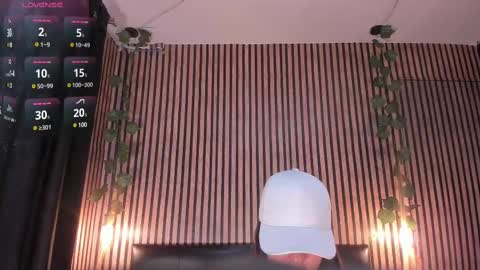 Snapshot of victoria__ponce chatting on 03.12.25 victorira online show from 03.12.25