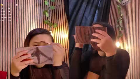 Snapshot of victoria__ponce chatting on 09.20.25 victorira online show from 09.20.25