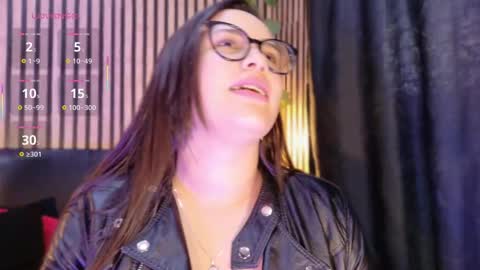 Snapshot of victoria__ponce chatting on 10.13.25 victorira online show from 10.13.25
